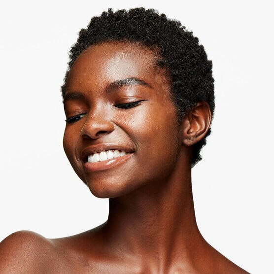STROBE DEWY Skin Tint Deep 4